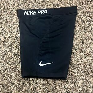 Girls Nike Pro Spandex - Size M